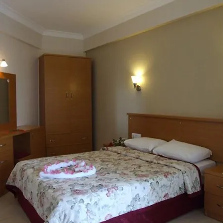 Leytur Hotel 3*